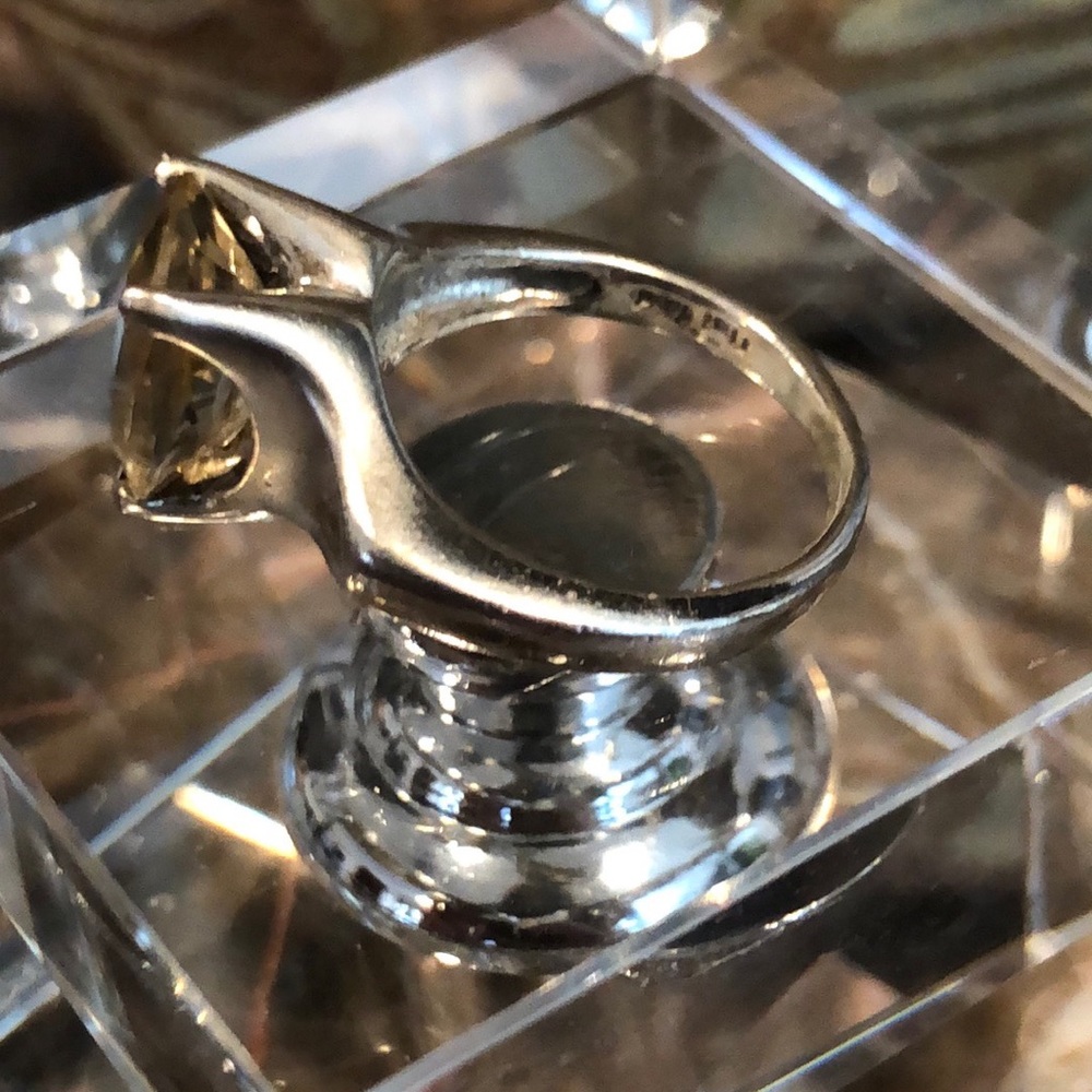 Pear Shape Yellow Stone Ring - image 2